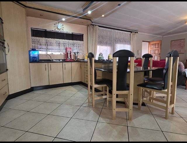 4 BEDROOM HOUSE FOR SALE IN BRACKENDOWNS